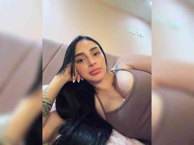 AprilRosse webcam