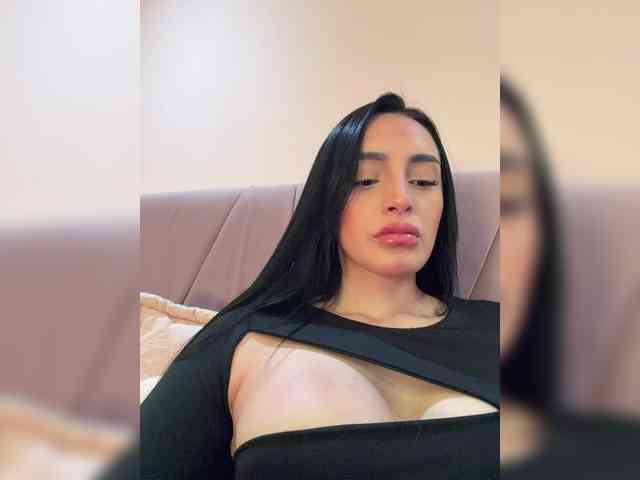 AprilRosse webcam