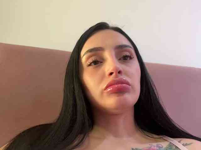 AprilRosse webcam