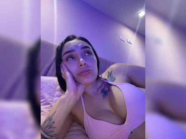 AprilRosse webcam