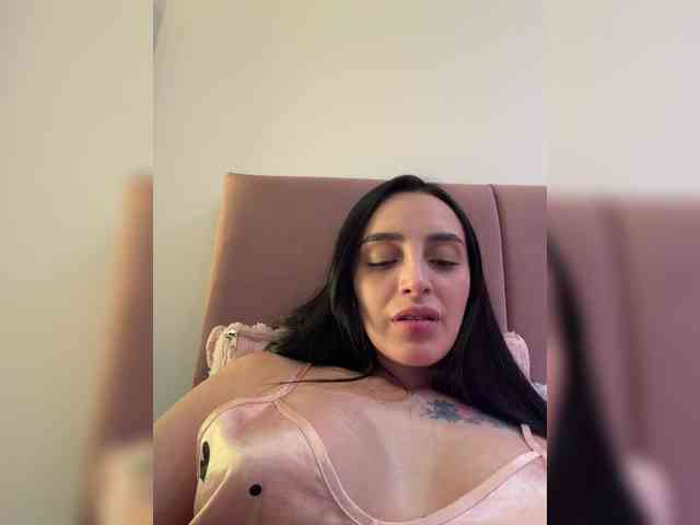 AprilRosse webcam