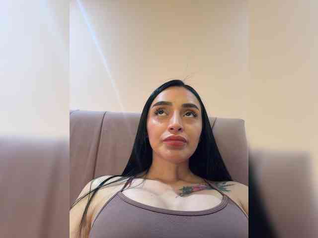 AprilRosse webcam