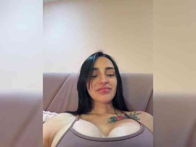 AprilRosse webcam