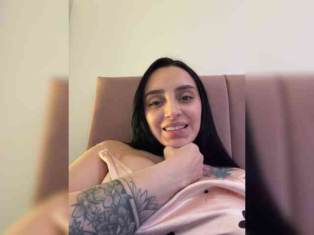 AprilRosse webcam