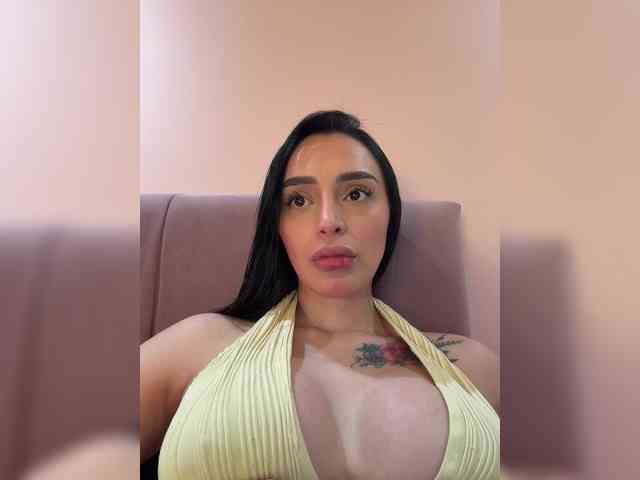 AprilRosse webcam