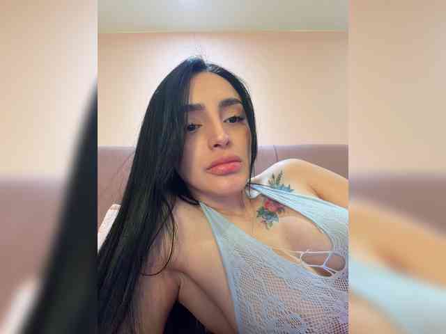 AprilRosse webcam