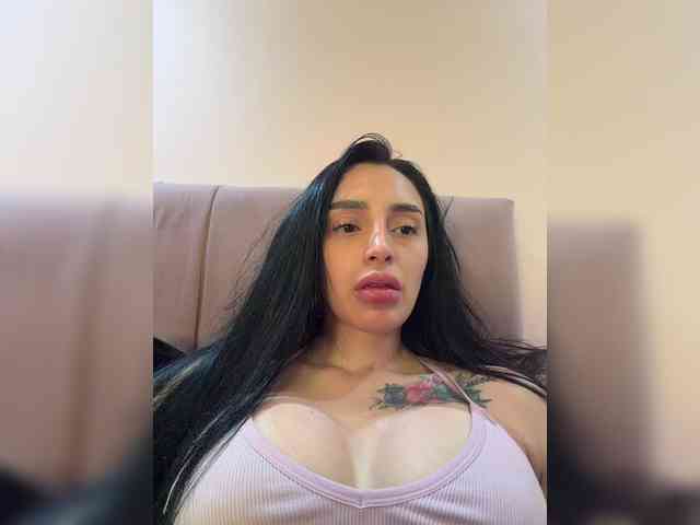 AprilRosse webcam