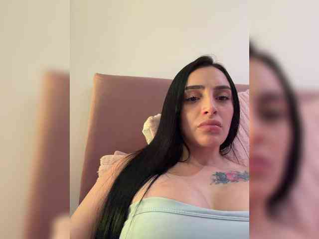 AprilRosse webcam