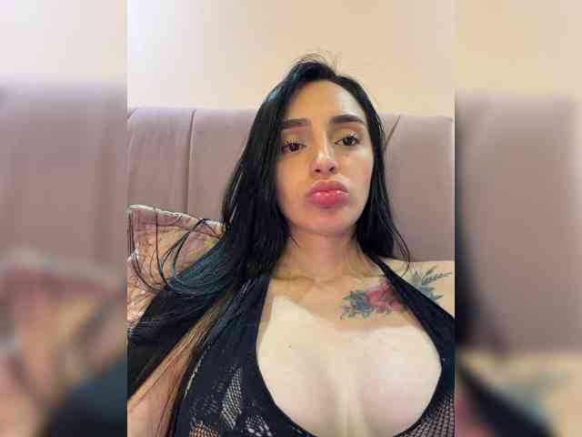 AprilRosse webcam
