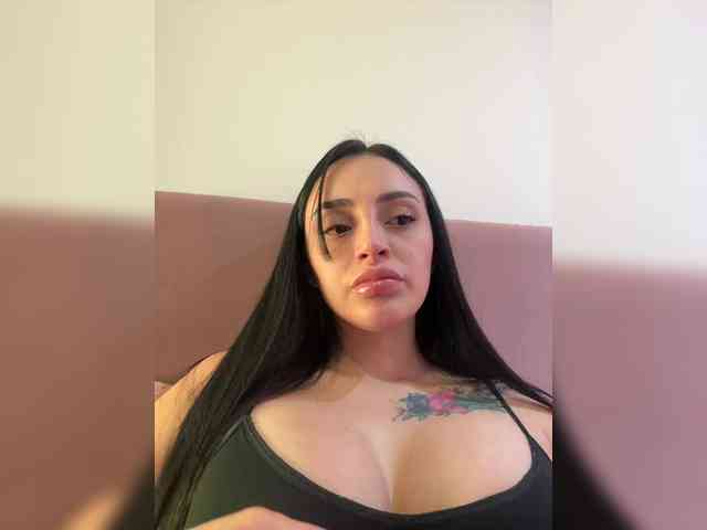 AprilRosse webcam