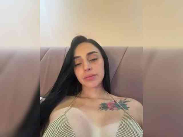 AprilRosse webcam
