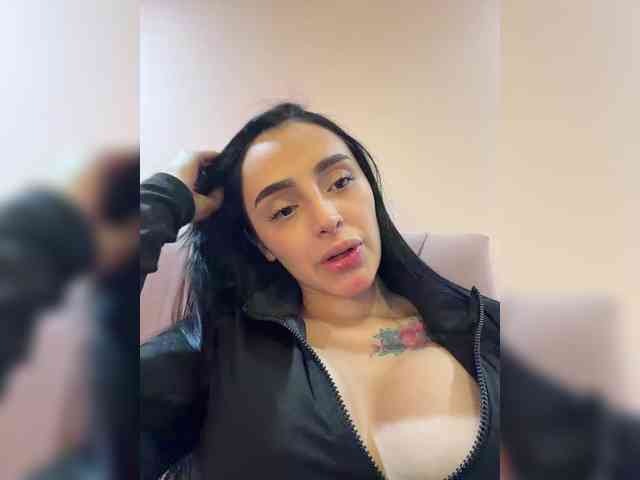AprilRosse webcam