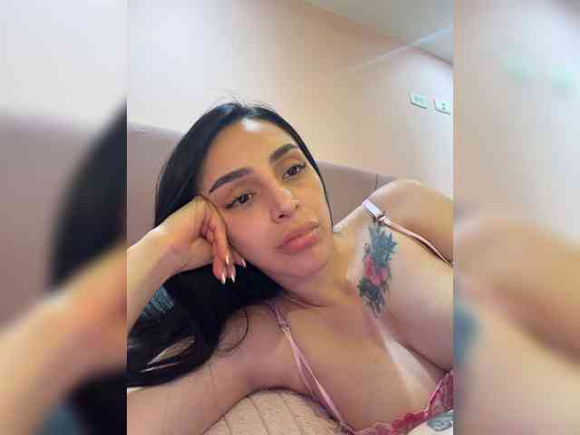 AprilRosse webcam