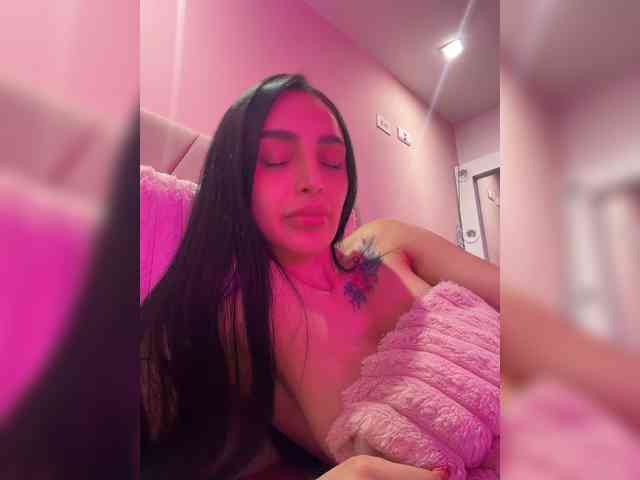 AprilRosse webcam