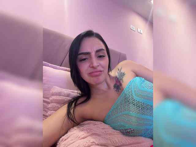 AprilRosse webcam
