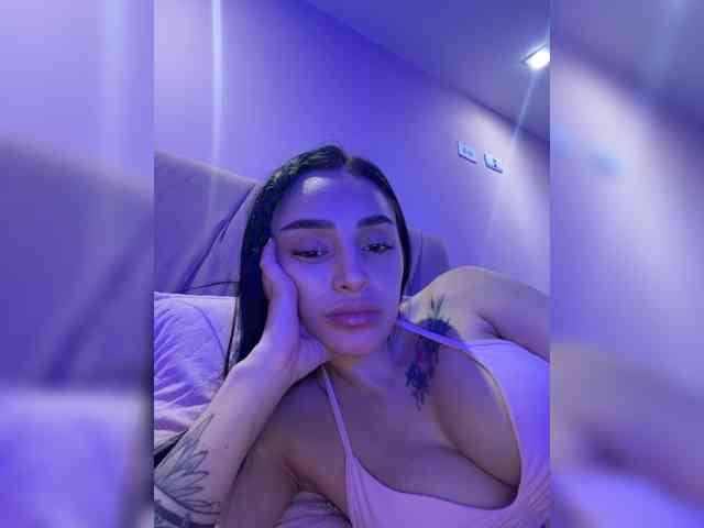 AprilRosse webcam