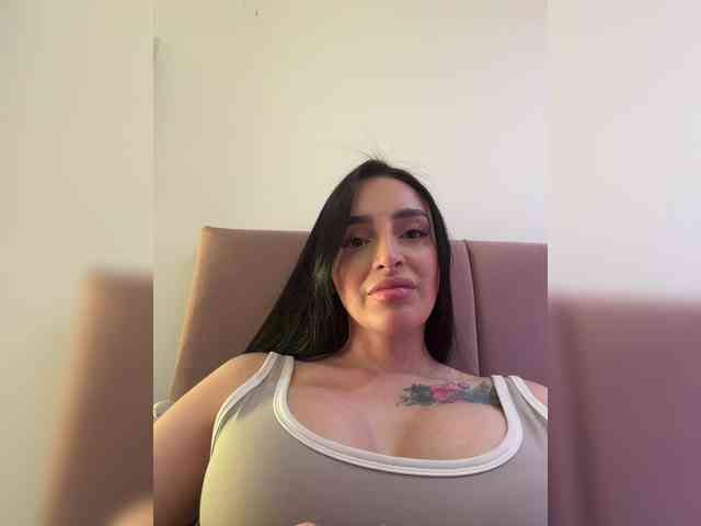 AprilRosse webcam