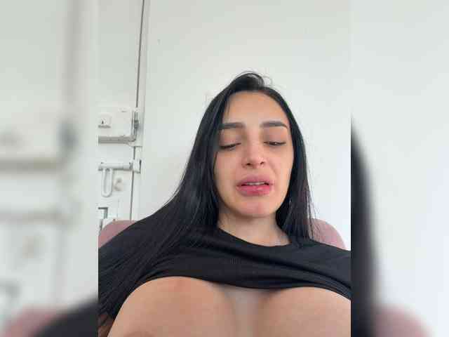 AprilRosse webcam