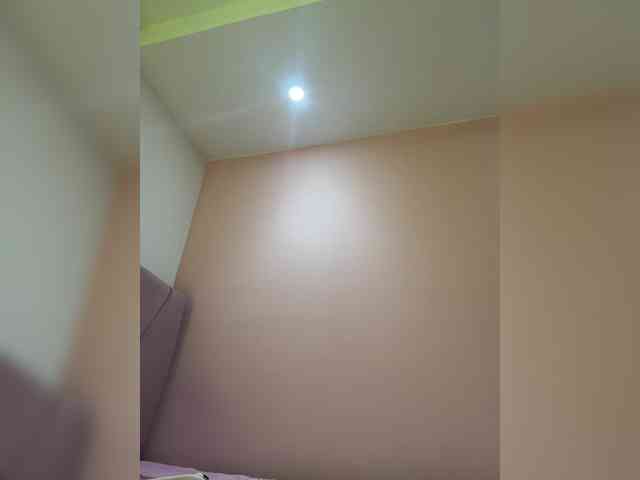 AprilRosse webcam