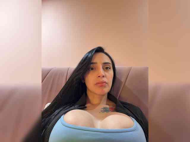 AprilRosse webcam