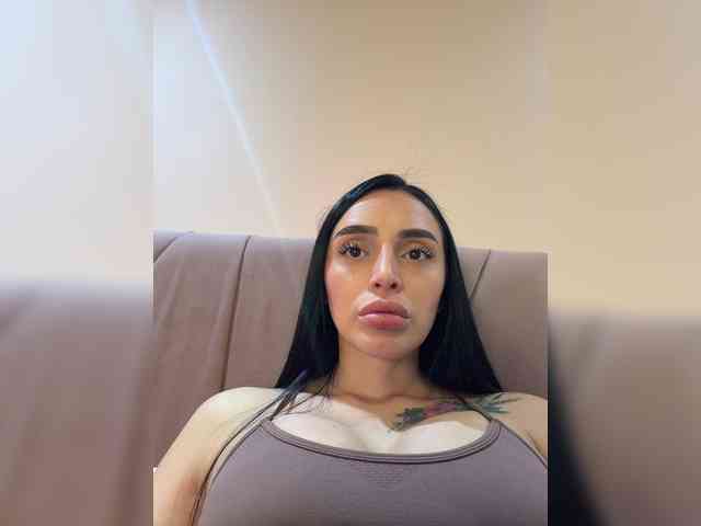 AprilRosse webcam