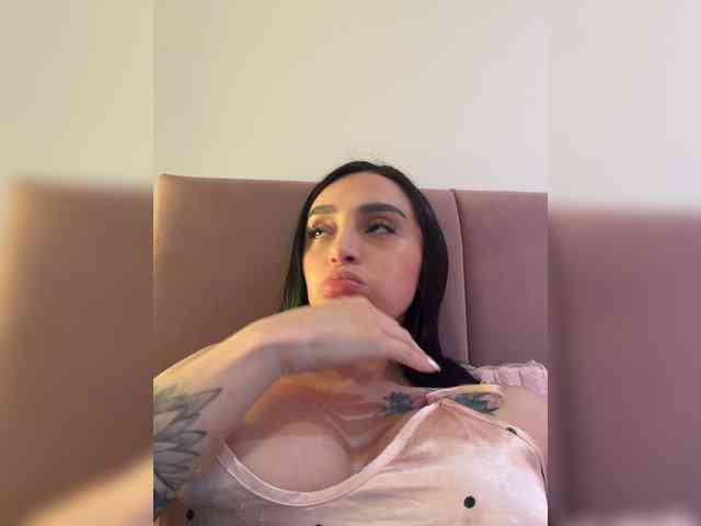 AprilRosse webcam