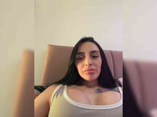 AprilRosse webcam