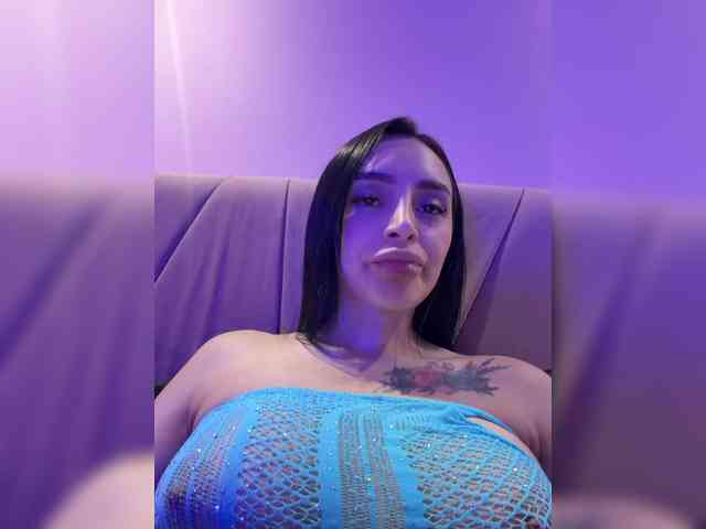 AprilRosse webcam