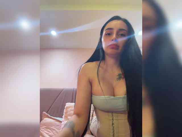 AprilRosse webcam