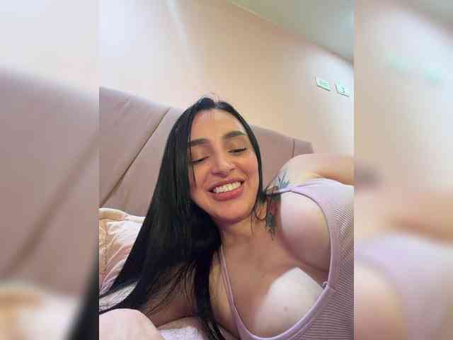 AprilRosse webcam