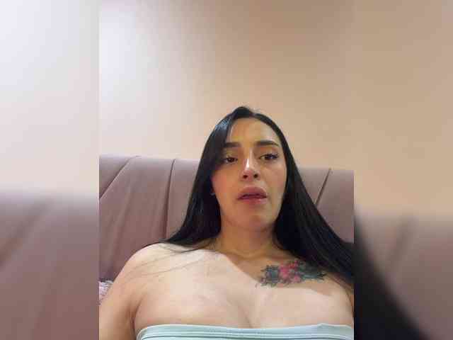 AprilRosse webcam