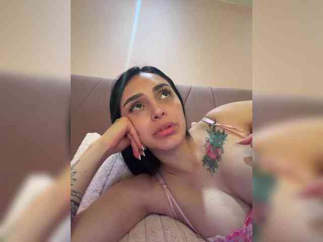 AprilRosse webcam