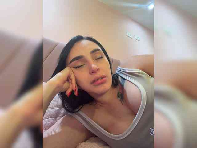 AprilRosse webcam