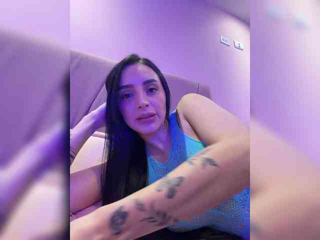 AprilRosse webcam