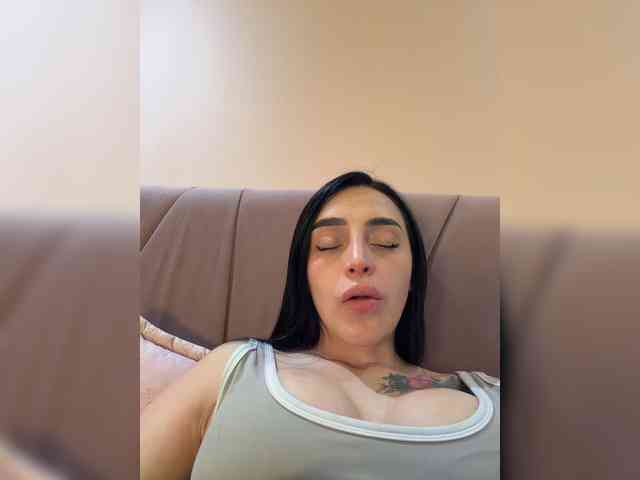 AprilRosse Live Webcam on BongaCams