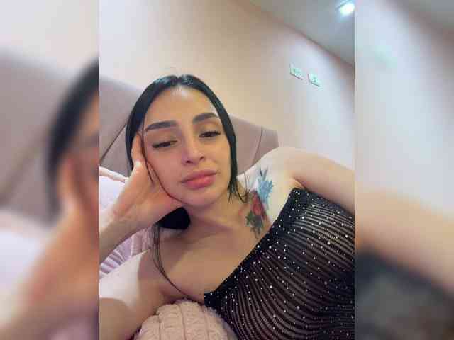 AprilRosse webcam