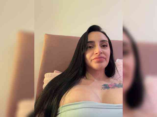 AprilRosse webcam
