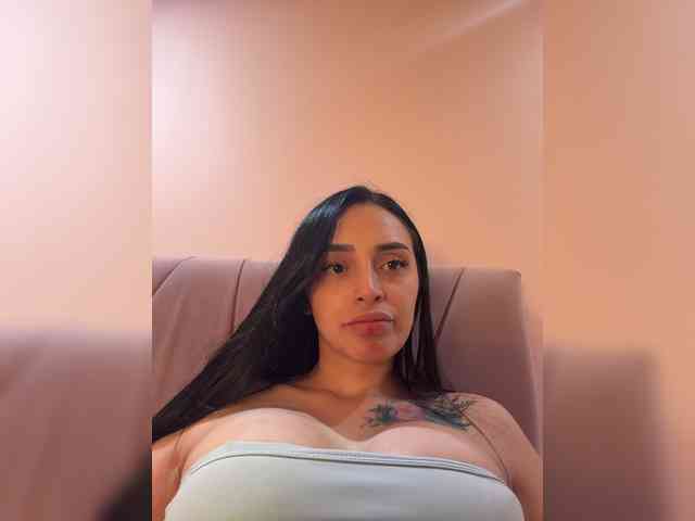 AprilRosse webcam