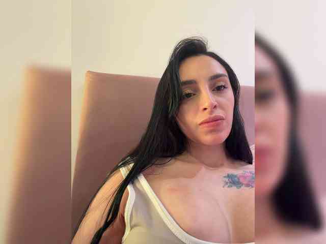 Modèle: AprilRosse