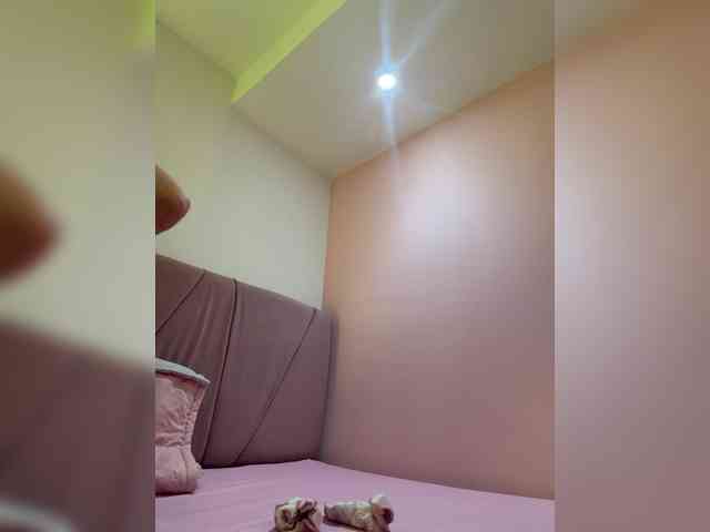 AprilRosse webcam