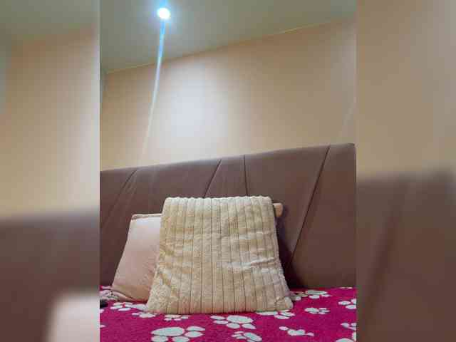 AprilRosse webcam