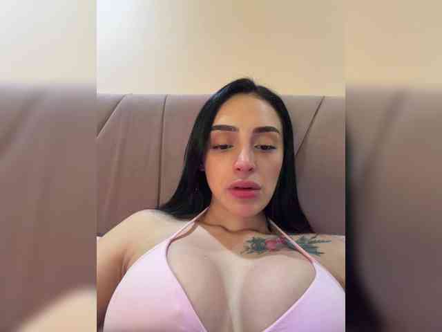 AprilRosse webcam