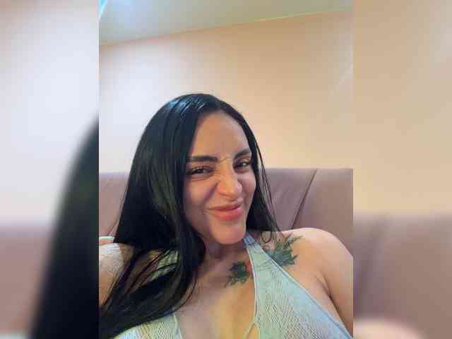 AprilRosse webcam