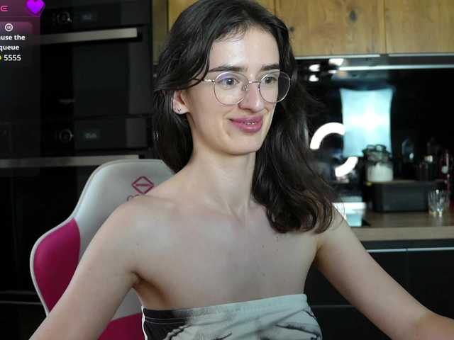 SweetieTati live cam on BongaCams