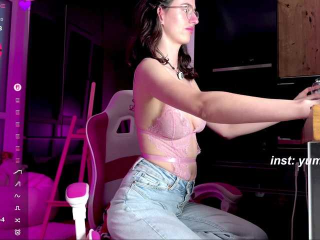 SweetieTati live cam on BongaCams