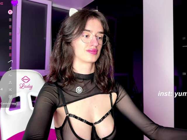 SweetieTati live cam on BongaCams