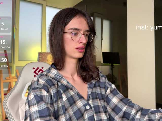 YummyTati live cam preview