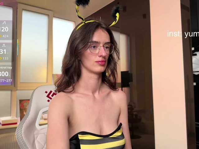 YummyTati live webcam show