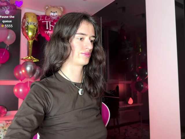 SweetieTati's BongaCams show and profile