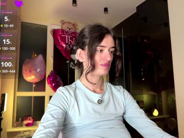 SweetieTati live cam